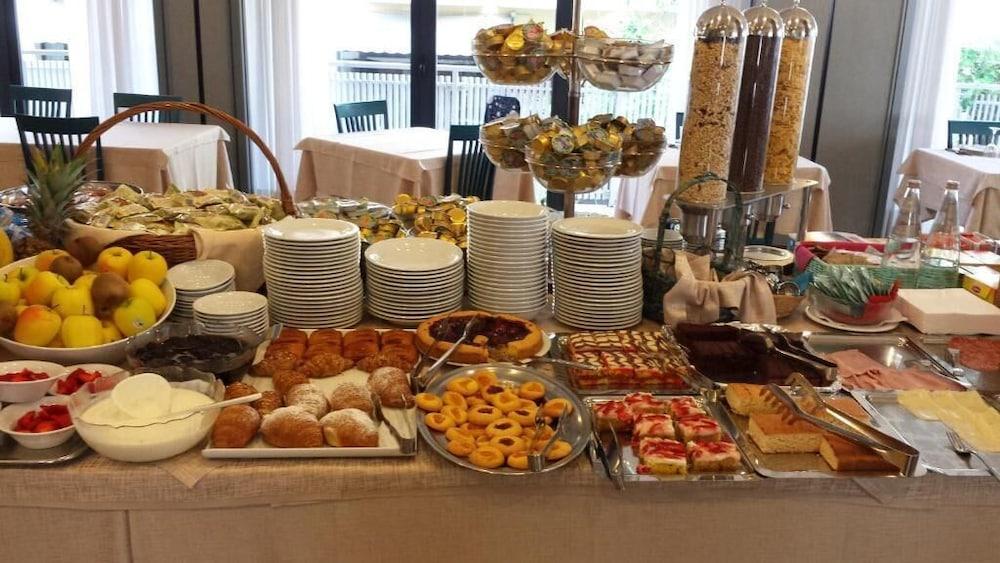 Hotel Gabbiano Cattolica Eksteriør billede