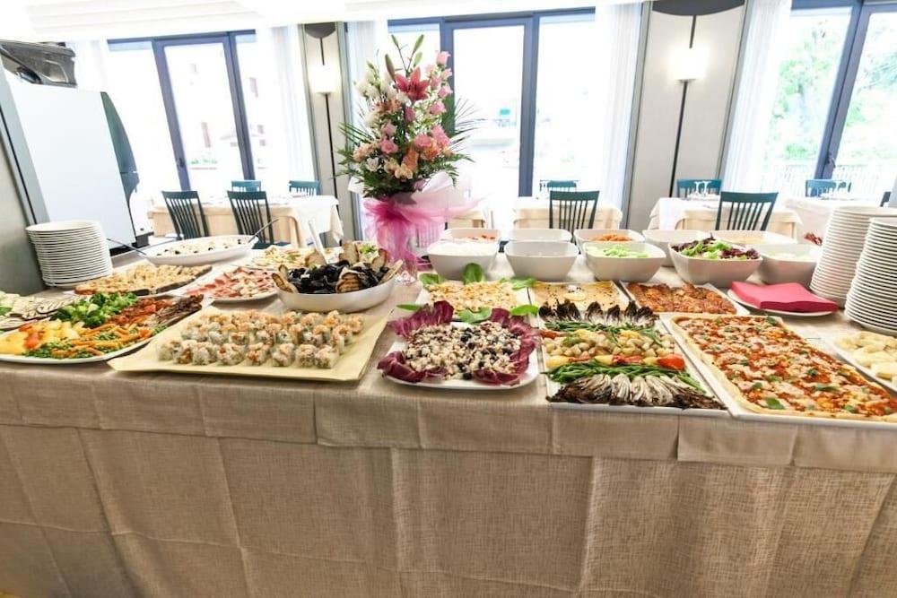 Hotel Gabbiano Cattolica Eksteriør billede