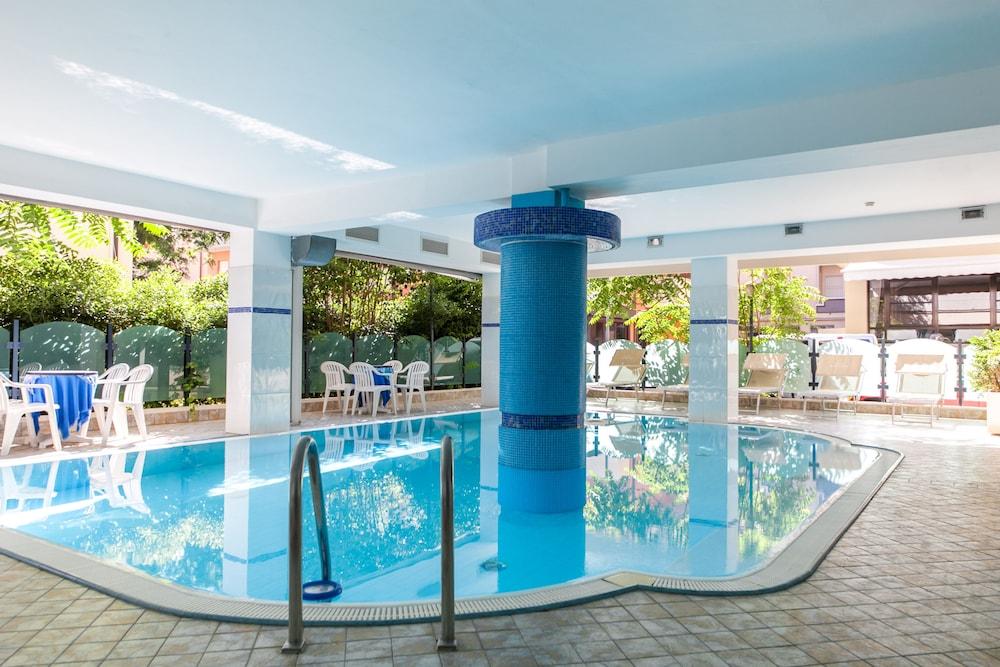 Hotel Gabbiano Cattolica Eksteriør billede
