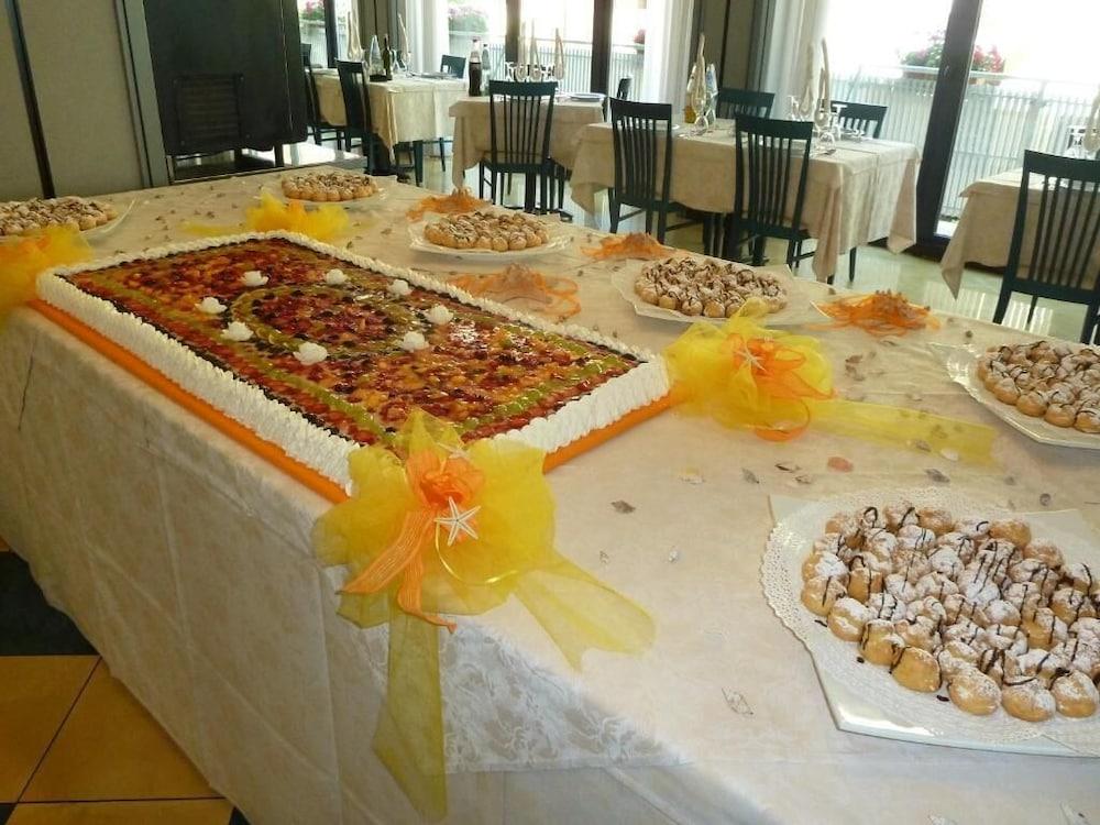 Hotel Gabbiano Cattolica Eksteriør billede