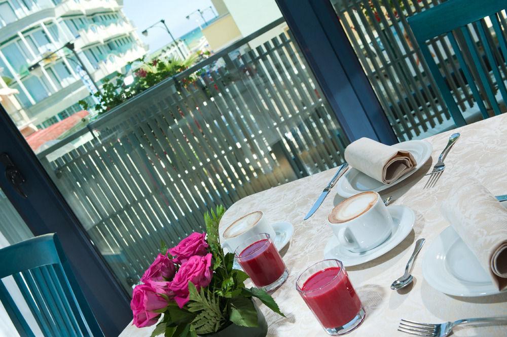 Hotel Gabbiano Cattolica Eksteriør billede