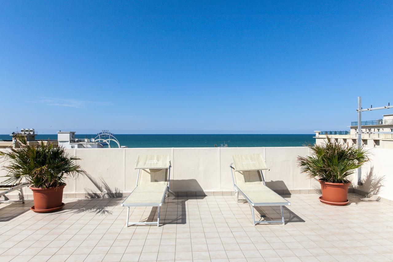 Hotel Gabbiano Cattolica Eksteriør billede